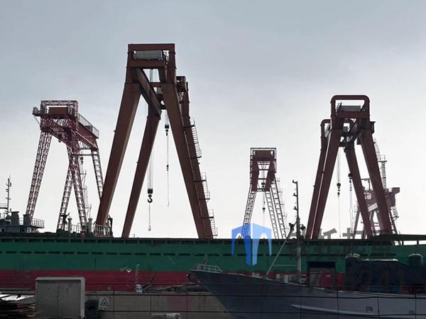 广西河池造船门式起重机厂家造船门式起重机结构特点